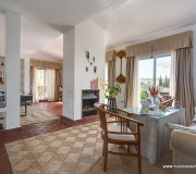 Casa con estilo rústico